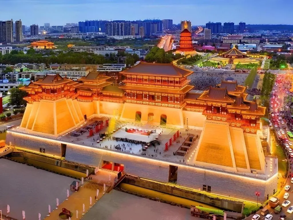 Greentree Inn Luoyang Railway Station Wangfujing Wangcheng Park 3*, Luoyang (Henan)