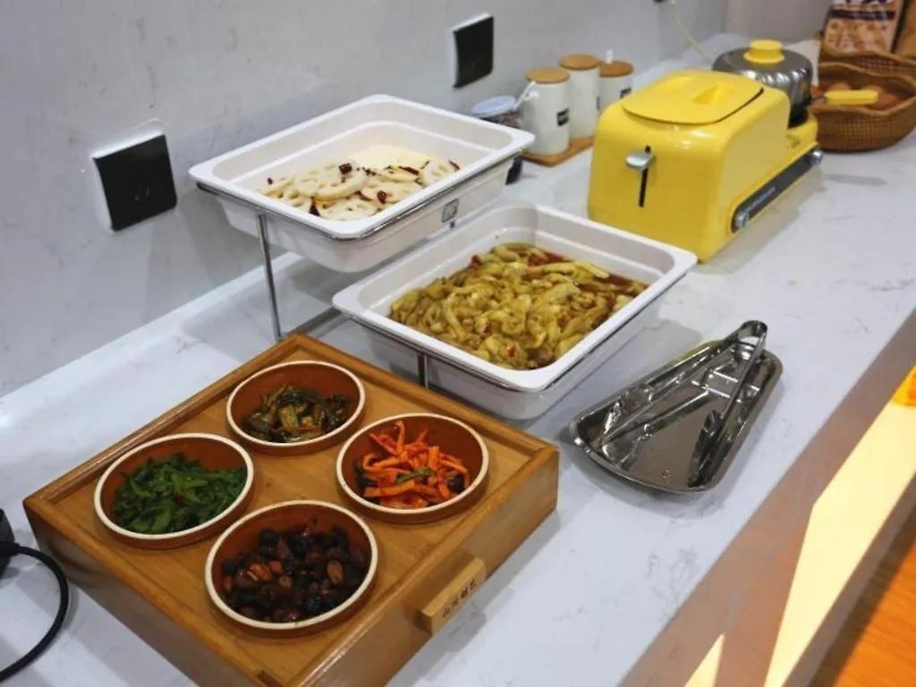 Greentree Inn Luoyang Railway Station Wangfujing Wangcheng Park Hotel